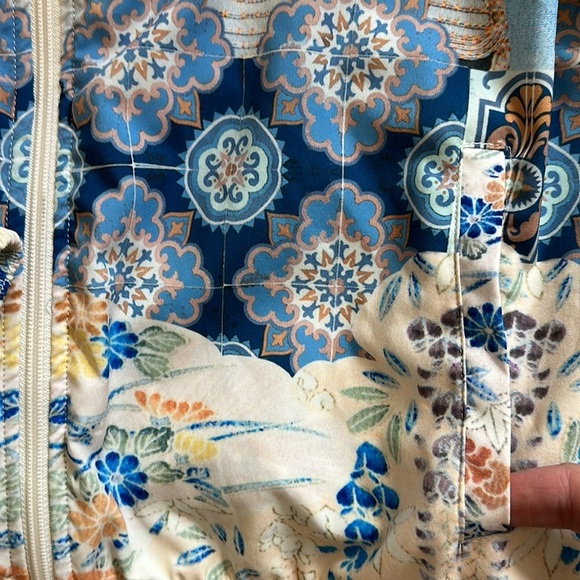 Daily Practice by Anthropologie Postcard Hooded Bomber Jacket Crane Print Sz L - Picture 15 of 16